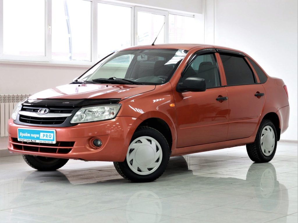 ВАЗ (Lada) Granta 1.6 MT 